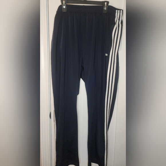 ๐ Men's Adidas Navy and White Stripe Zip Pockets Size 4XL. - Picture 3 of 10
